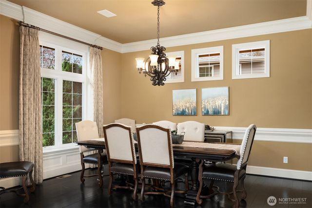 955 211th Place SE, Sammamish, WA 98075