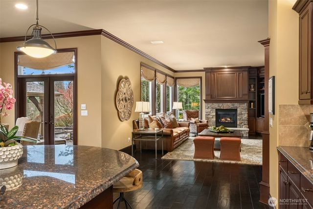 955 211th Place SE, Sammamish, WA 98075