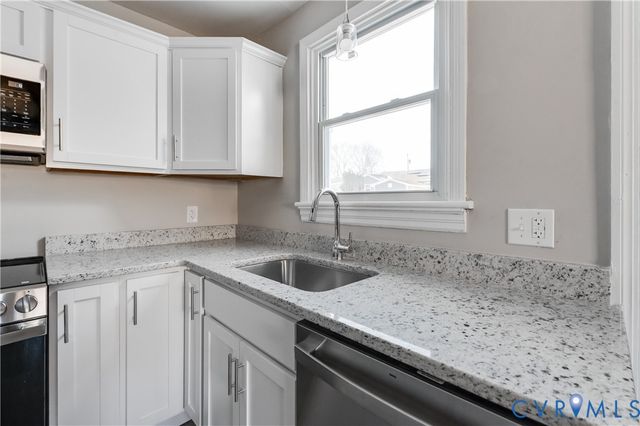 1602 Tabb Ave, Hopewell, VA 23860