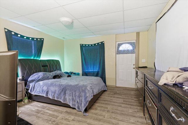 1447 N Broadway Avenue, Springfield, MO 65802