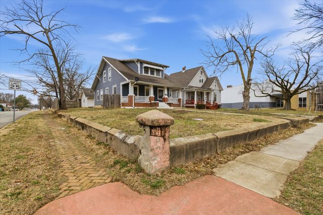 1447 N Broadway Avenue, Springfield, MO 65802