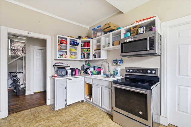 1447 N Broadway Avenue, Springfield, MO 65802