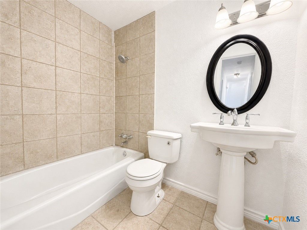 Image 10 of property listing at 2301 Post Oak Avenue, Copperas Cove, TX 76522