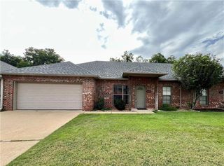 6140 RACHELLE Drive, Alexandria, LA 71303