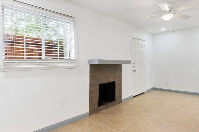 4620 San Jacinto Street C, Dallas, TX 75204