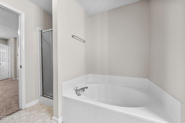 13563 ASHFORD WOOD Court W, Jacksonville, FL 32218