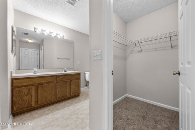 13563 ASHFORD WOOD Court W, Jacksonville, FL 32218