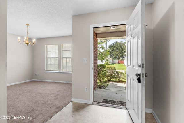 13563 ASHFORD WOOD Court W, Jacksonville, FL 32218