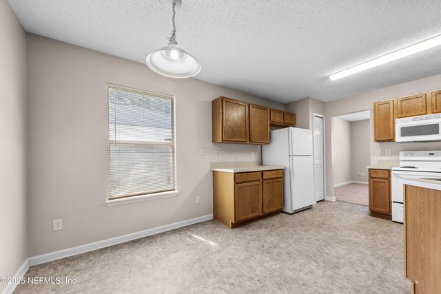 13563 ASHFORD WOOD Court W, Jacksonville, FL 32218