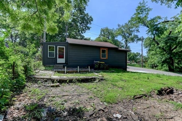 3813 NE 42nd Terrace, Kansas City, MO 64117