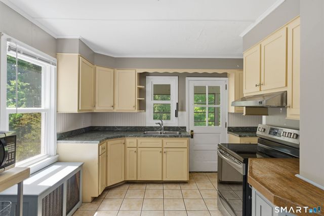 111 Orchard Street, Ellington, CT 06029