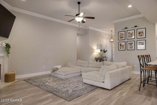 122 Chloe Street, Broussard, LA 70518