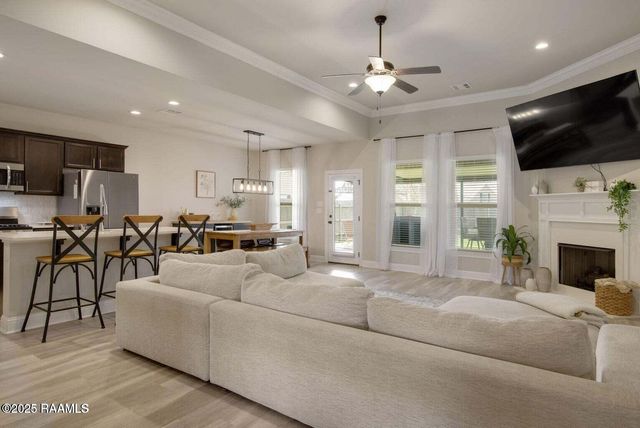 122 Chloe Street, Broussard, LA 70518