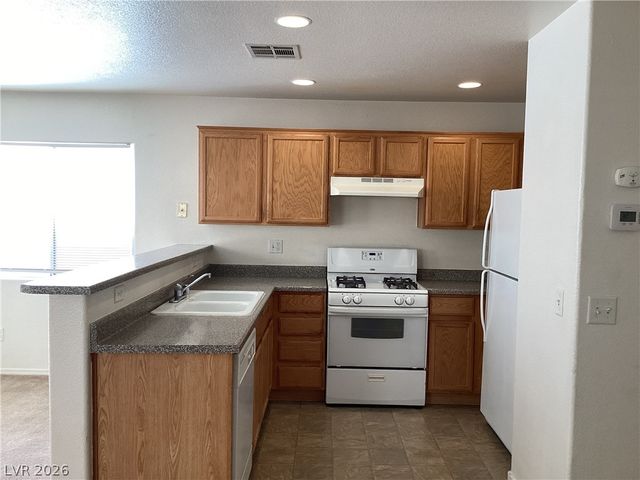 999 Monte De Oro Avenue, Las Vegas, NV 89183