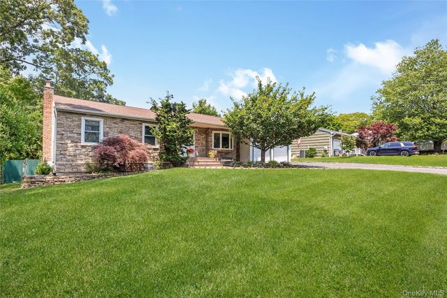 353 Thrift Street, Ronkonkoma, NY 11779