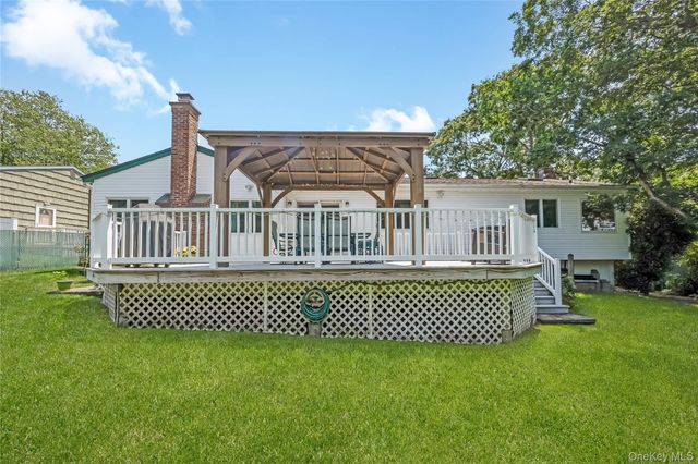 353 Thrift Street, Ronkonkoma, NY 11779