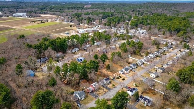 26 Lee Rd 16, Sharon, MA 02067