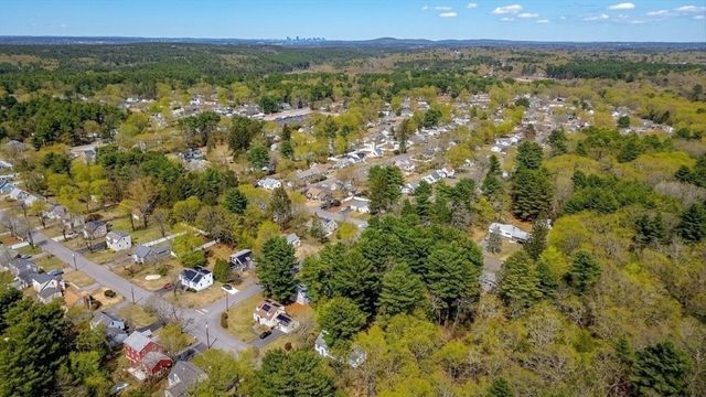 26 Lee Rd 16, Sharon, MA 02067