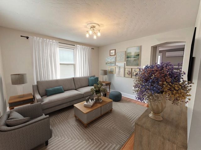 26 Lee Rd 16, Sharon, MA 02067