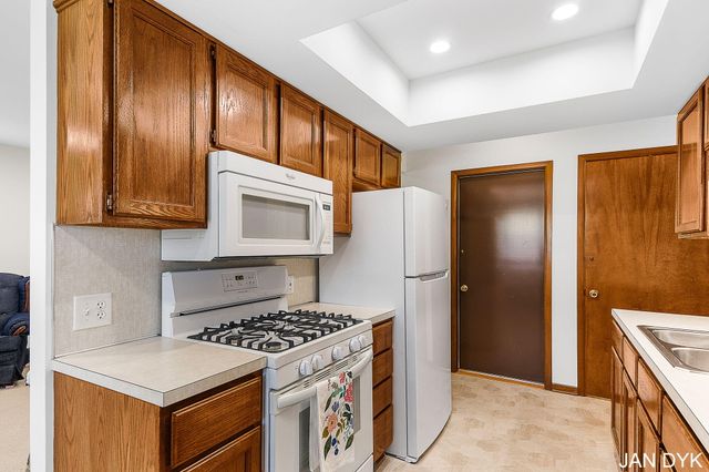 674 Waterview Court, Georgetown Twp, MI 49418