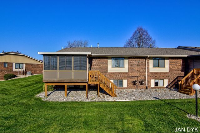 674 Waterview Court, Georgetown Twp, MI 49418