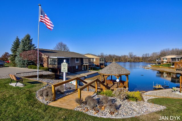 674 Waterview Court, Georgetown Twp, MI 49418