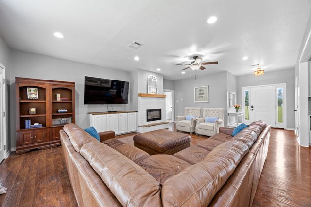 925 Wild Road, Van Alstyne, TX 75495