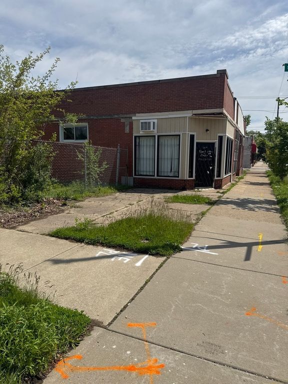 2234-2240 E 73rd Street, Chicago, IL 60649