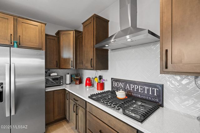 8077 S Sonoran Oak Drive, Vail, AZ 85641