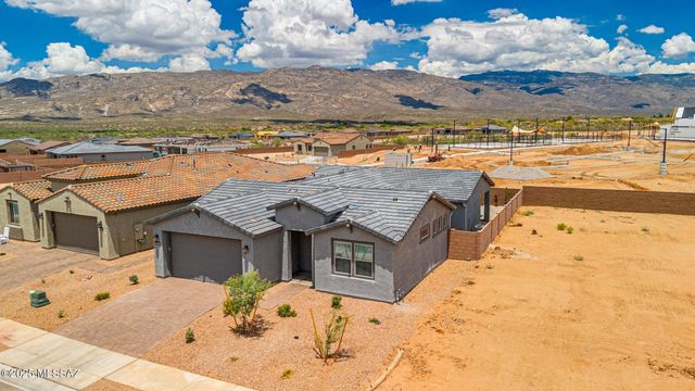 8077 S Sonoran Oak Drive, Vail, AZ 85641