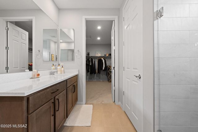 8077 S Sonoran Oak Drive, Vail, AZ 85641