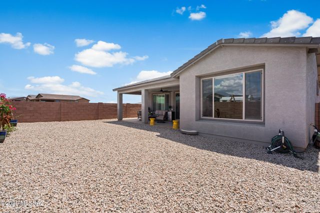 8077 S Sonoran Oak Drive, Vail, AZ 85641