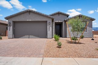 8077 S Sonoran Oak Drive, Vail, AZ 85641
