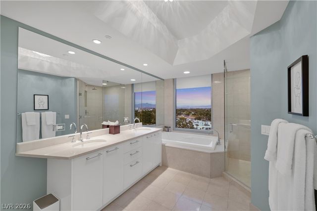 322 Karen Avenue 807, Las Vegas, NV 89109