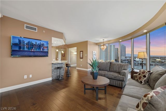322 Karen Avenue 807, Las Vegas, NV 89109