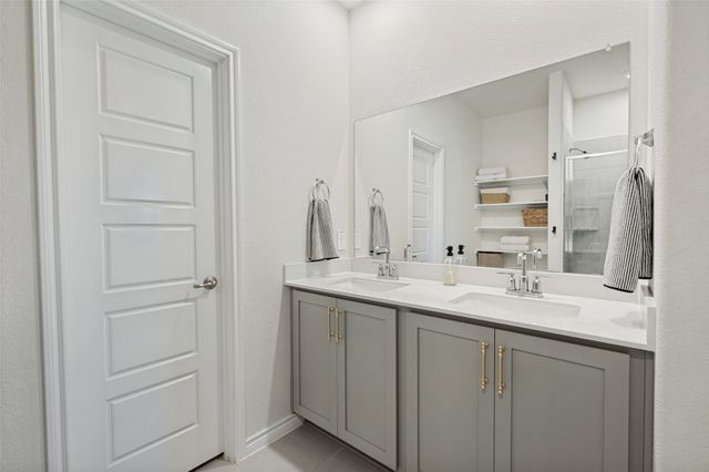 9828 Quail Pointe Road, Aubrey, TX 76227