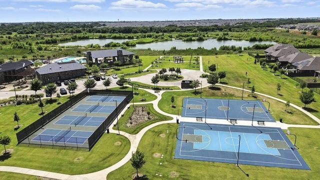 9828 Quail Pointe Road, Aubrey, TX 76227