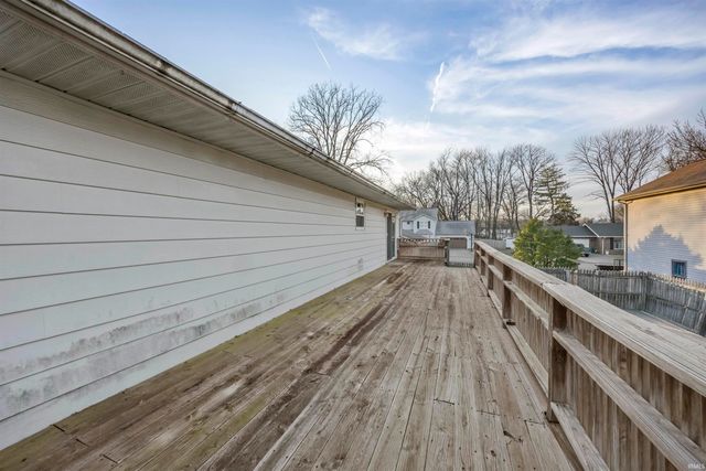 7120 Bayard Park Drive, Evansville, IN 47715