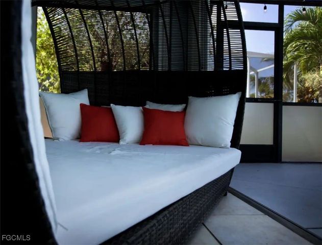 2802 SW 20th AVE, Cape Coral, FL 33914