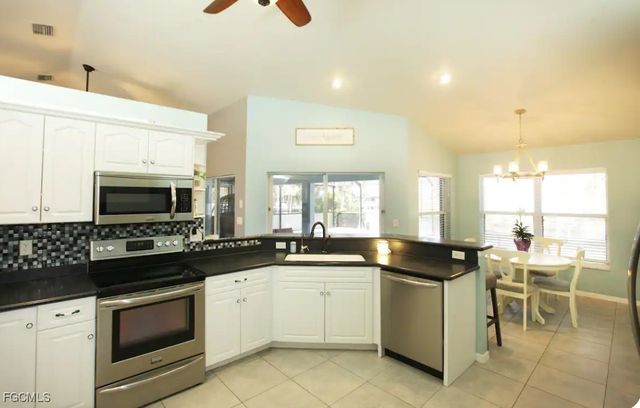 2802 SW 20th AVE, Cape Coral, FL 33914