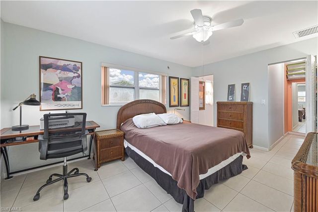 4421 SE 1st AVE, Cape Coral, FL 33904