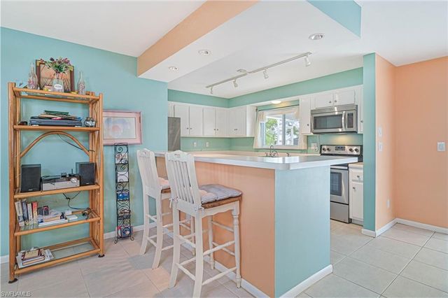 4421 SE 1st AVE, Cape Coral, FL 33904