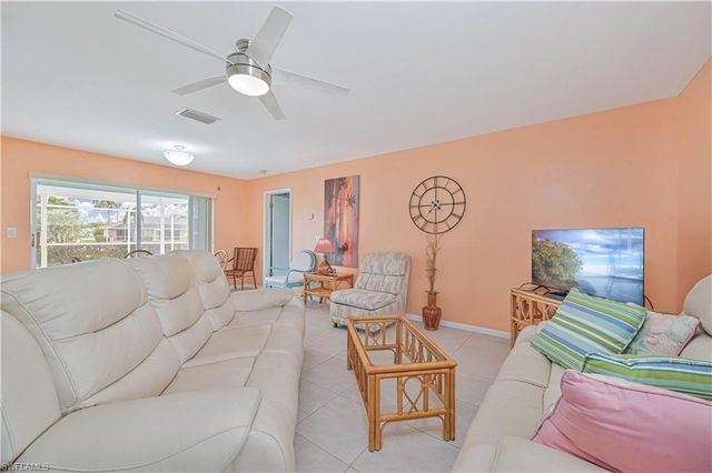 4421 SE 1st AVE, Cape Coral, FL 33904