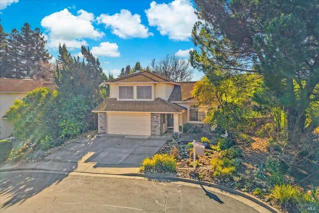 3327 Colonial Ct, Fairfield, CA 94534