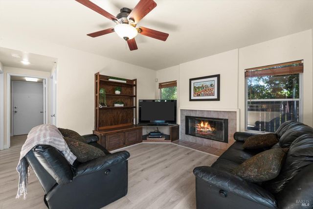 3327 Colonial Ct, Fairfield, CA 94534