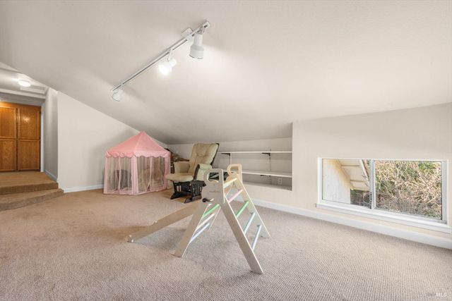 3327 Colonial Ct, Fairfield, CA 94534