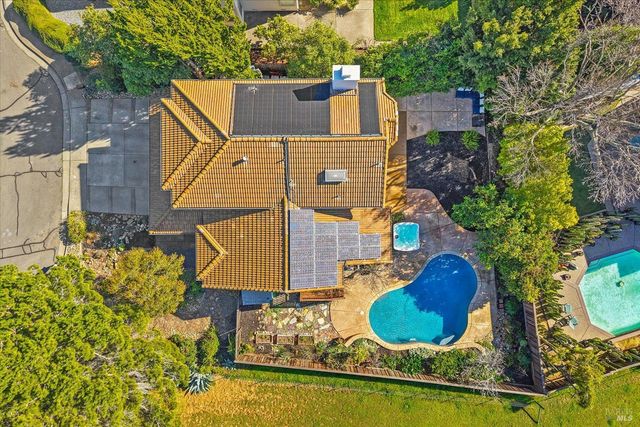 3327 Colonial Ct, Fairfield, CA 94534