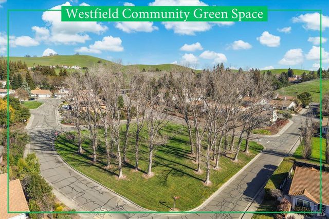 3327 Colonial Ct, Fairfield, CA 94534