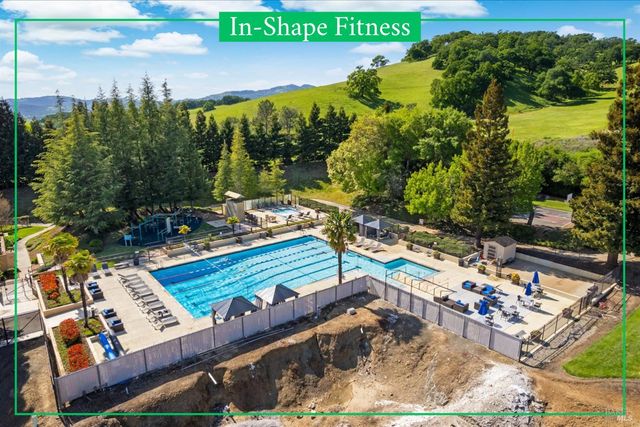 3327 Colonial Ct, Fairfield, CA 94534