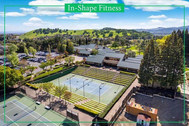 3327 Colonial Ct, Fairfield, CA 94534